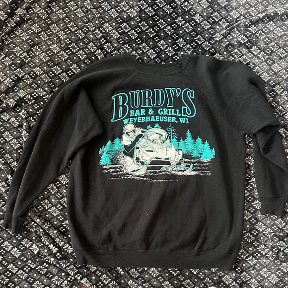 Think Vintage Online Tops - 90s vintage snowmobile crewneck